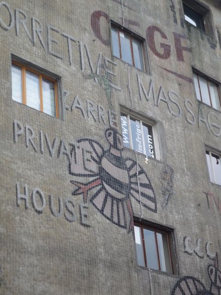 Façade des Frigos 2