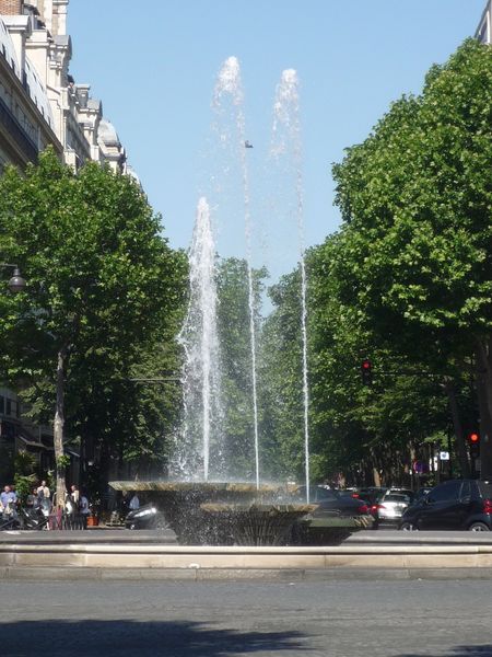 Place Victor Hugo, Paris