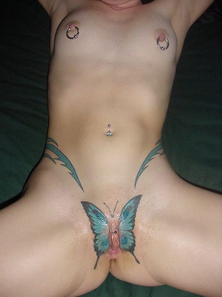 Tattoo on a pussy