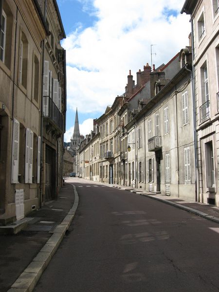 Rue Saint-Antoine - 100 0002 (Copier)