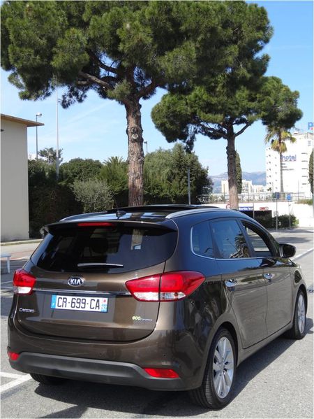 nouveau-monospace-kia-carens.jpg