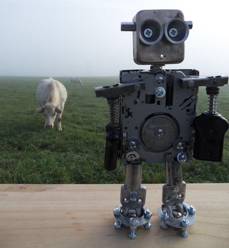 creation artistique robot metal