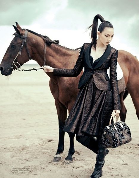 fashion-girl-horse-model-style-Favim.com-172363.jpg