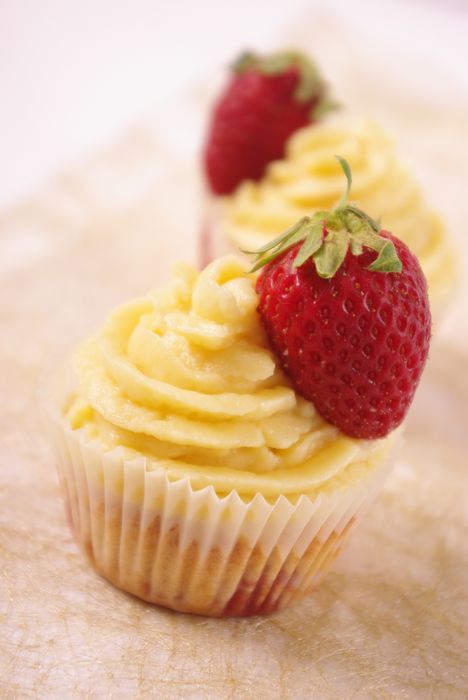 Cupcake aux fraises et creme patissière 1