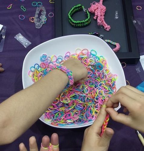 enfants-rainbow-loom-.jpg
