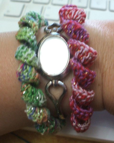 crochet_bracelets2.JPG