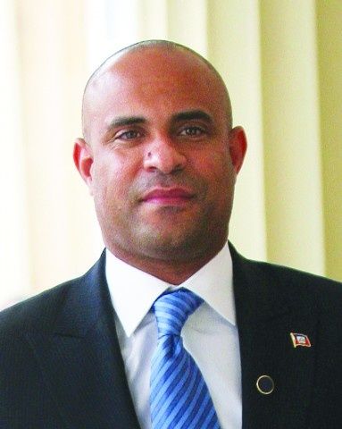 Laurent_Lamothe_000_DV1222446_WEB-1.jpg