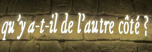 Louvre-m-di-val-Kosuth-c-t-.jpg