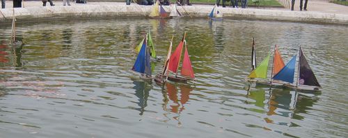 bateaux-des-tuileries.jpg