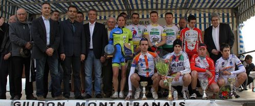 2011_03_13_11-Un-Podium-general-bien-fourni.jpg