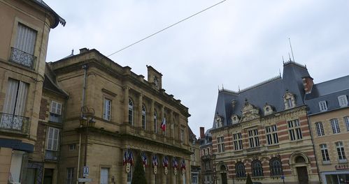 Sur les traces du passé la vieille ville Moulins 002