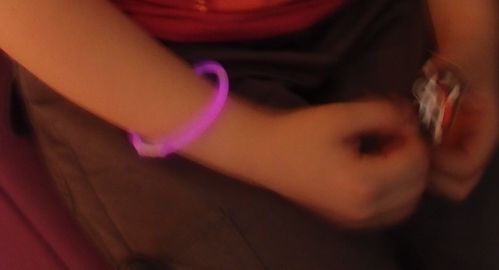 bracelet-fluo.JPG