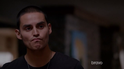 Critiques Séries : Graceland. Saison 1. Episode 13. Pawn. - Critiques ...