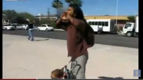 Un-nativo-americano-critico-a-los-manifestantes-en-una-pro.jpg