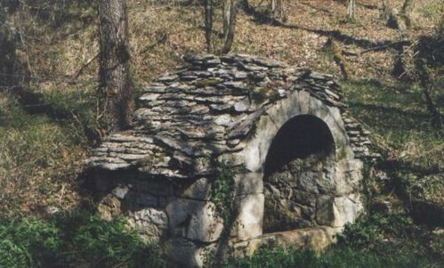 la-fontaine-de-lasfargue.jpg