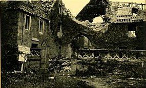 ancien-couvent-des-Capucins-en-1944-detruit-par-les-bombar.jpg