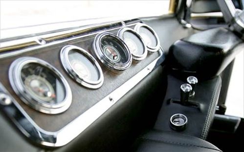 c12_0509_dodgedeora15_z.jpg