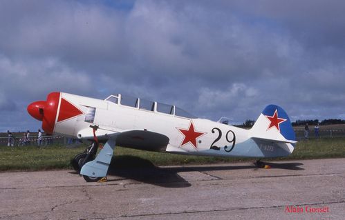 YAK 11 10 copie