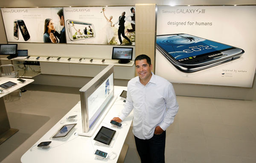 le-furet-du-retail-samsung-store-2.png