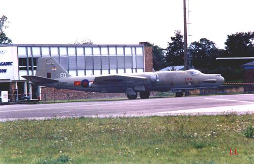 EE canberra 1 copie