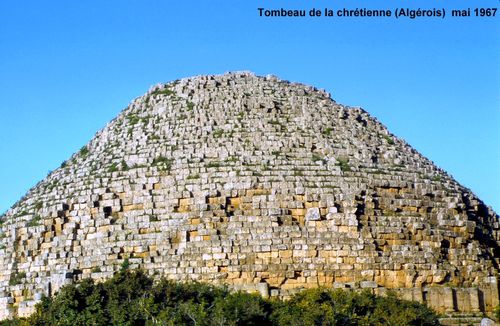 35TombeauChretienne