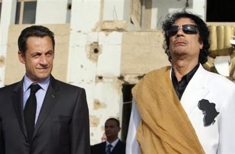 mouammar-kadhafi_nicolas-sarkozy.jpg