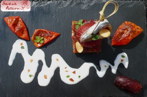 pintxos_tomateconfiteanchois1.jpg