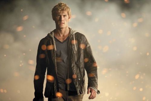 Alex-Pettyfer-in-I-AM-NUMBER-FOUR-550x366.jpg