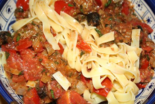 tagliatelles à la putanesca 06 10 005