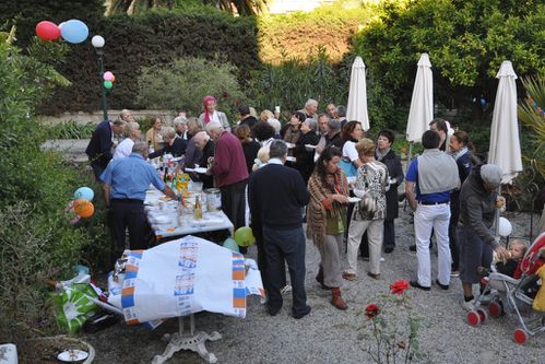 Fete-des-voisins-2013-Hotel-Armenonville.JPG