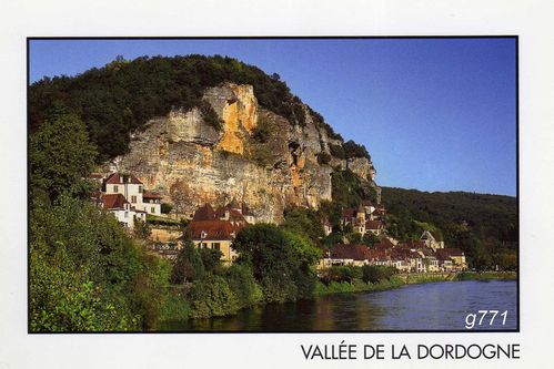 Copie-de-la-roquecageac-dordogne-danie.jpg