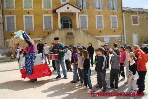 2012-02-31 Carnaval-Sortie carnaval école BEVONS 02