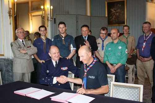 partenariat-marine-nationale---scoutisme-marin.JPG