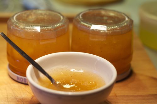confiture à la poire et à la fève tonka