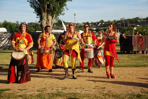 Karnavage assurait le spectacle entre les concerts.