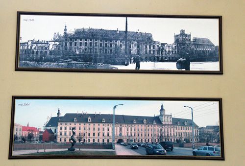 galerie photo exceptionnelle animée partir en touristes et aller en vacances en pologne cathédrale ville de wroclaw et l'université.jpg