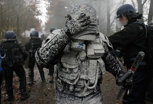 img_pod_2311-notre-dame-des-landes-demonstration-f-copie-1.jpg