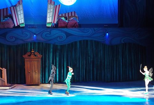 disney-sur-glace-peter-pan.JPG