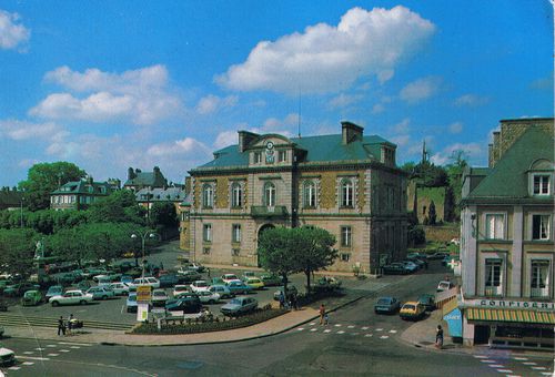 Place de l'hotel de ville années 70-80