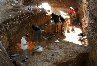 Site-archeologique-des-Fieux.JPG