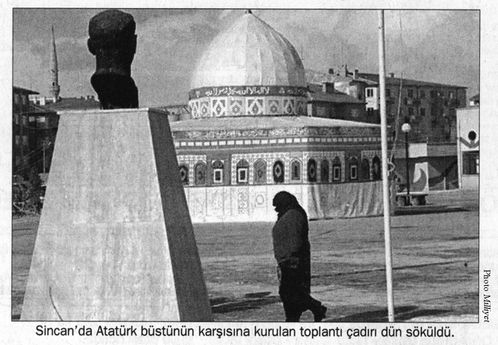 97.02.04 mlt Sincan Atatürk büstü copie