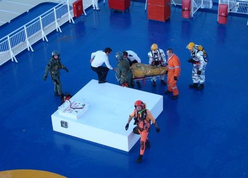 evacuation medicale a bord du ferry Cap Finistere sur actunautique.com l actualite du nautisme
