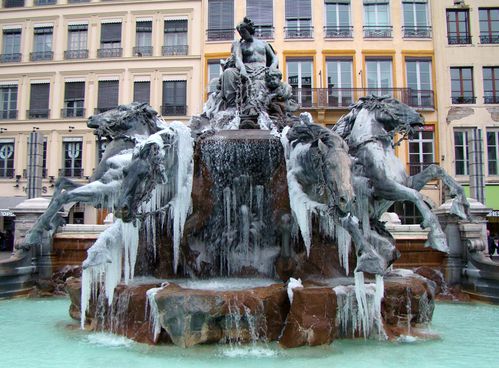 Fontaine Bartholdi gelée