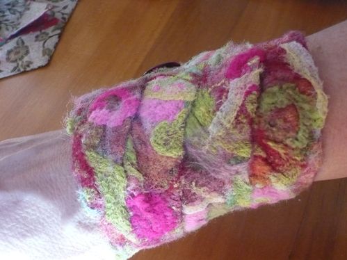 2011-03-Bracelet-rose-vert (19)