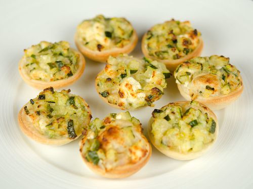 TARTELETTES-COURGETTES-ET-CROTTIN-DE-CHAVIGNOL.jpg