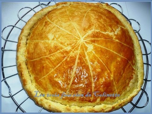 galette-des-rois-choc-blanc-et-myrilles01.JPG