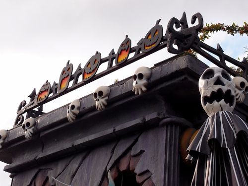 Halloween-2013-Disneyland-029.JPG