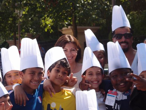 anne-hidalgo-enfants-parisiens-disneyland.JPG