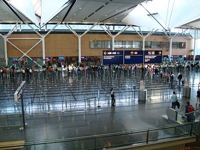 Aéroport montréal-Zone douaniere