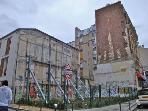 Démolition et tags 11è